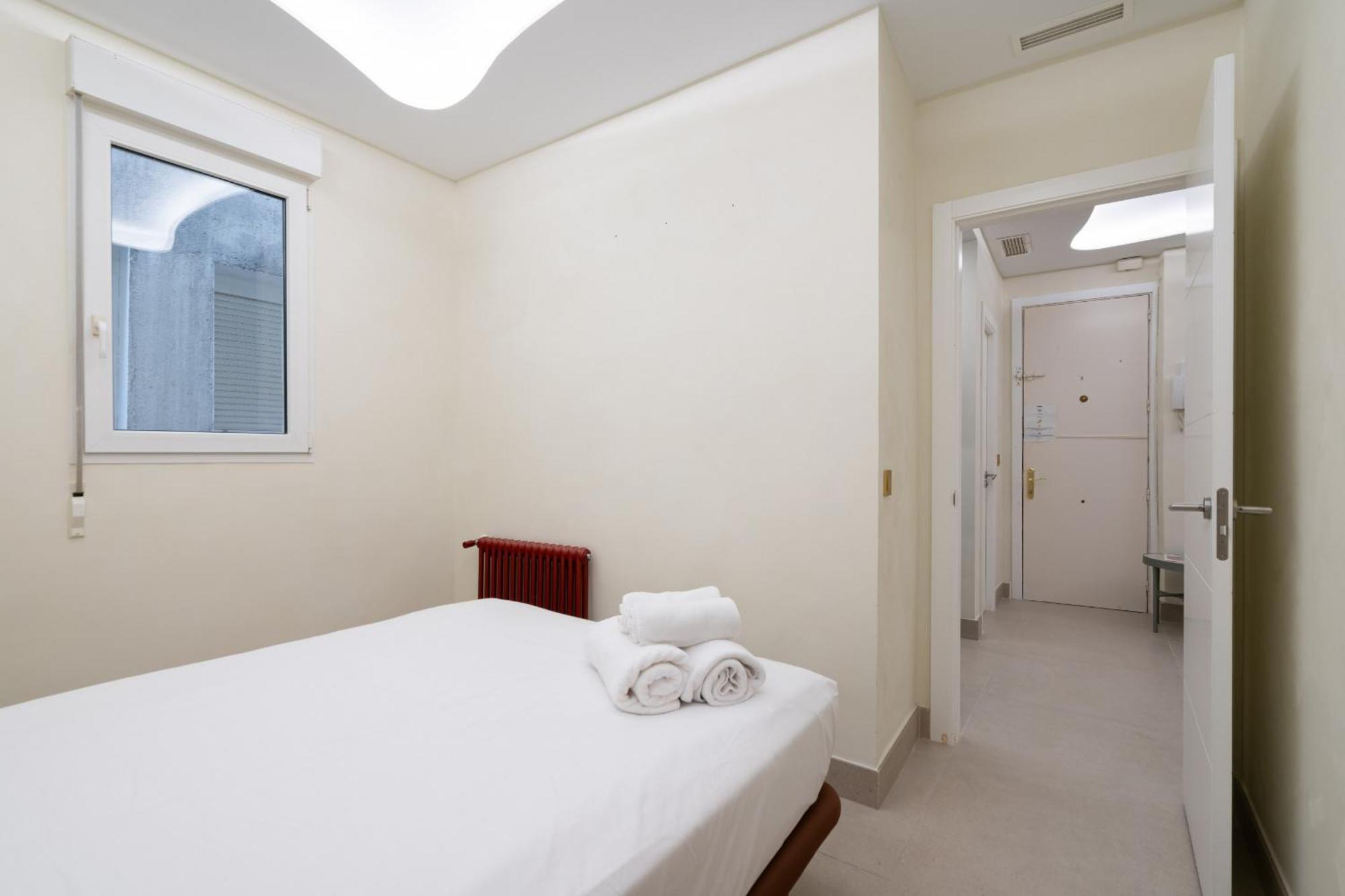 Apartamento Exclusivo En El Retiro Metro Ibiza Alquiler Temporal Madryt Zewnętrze zdjęcie